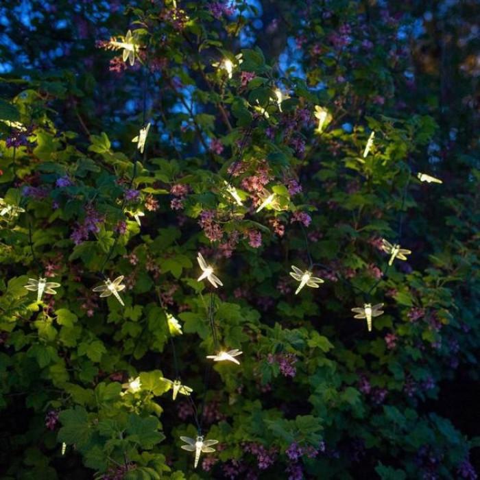 Магнетичен герлянд с водни кончета
