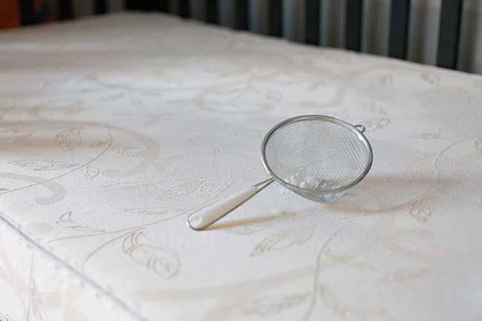 Какво е необходимо да направим, за да почистим матрака?