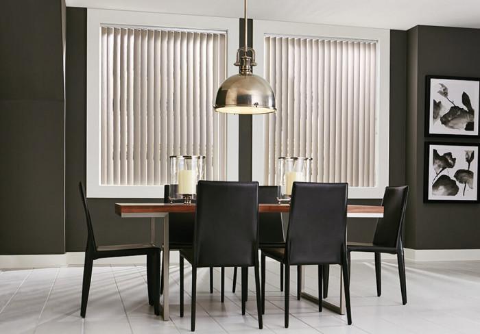 Вертикалните щори ще направят трапезарията много по-елегантна