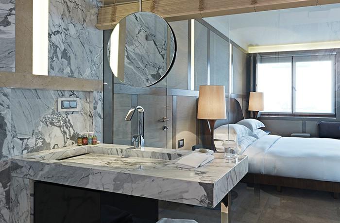 Какво трябва да знаем преди да обособим баня в спалнята?