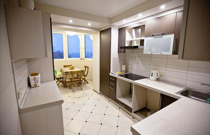 Кухненският балкон се превръща в мечтаната трапезария