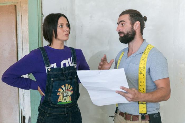 Разрушени къщи се превръщат в уютни домове за самотни майки