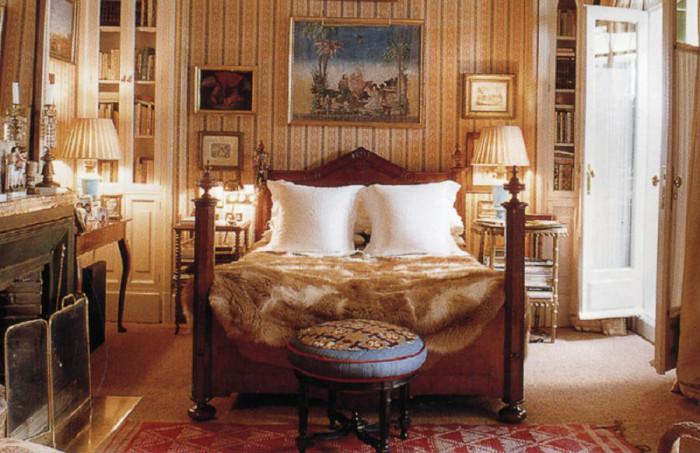 Уютна спалня с детайли