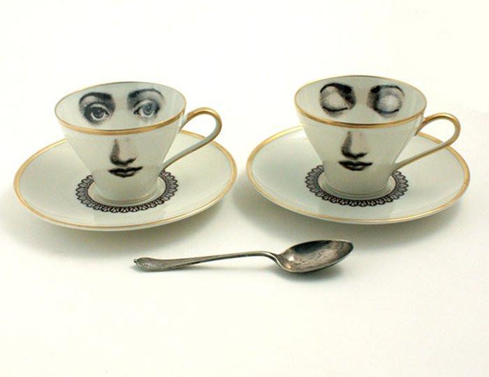 Пия си кафето с меланхолия!