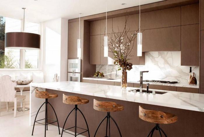 Заложете на естествените материали и техните имитации