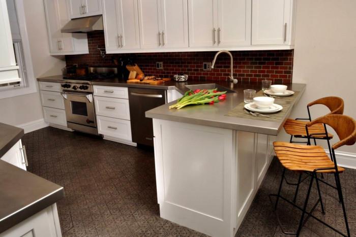 Бъдете креативни и поставете мивката именно в ъгъла на кухненския модул