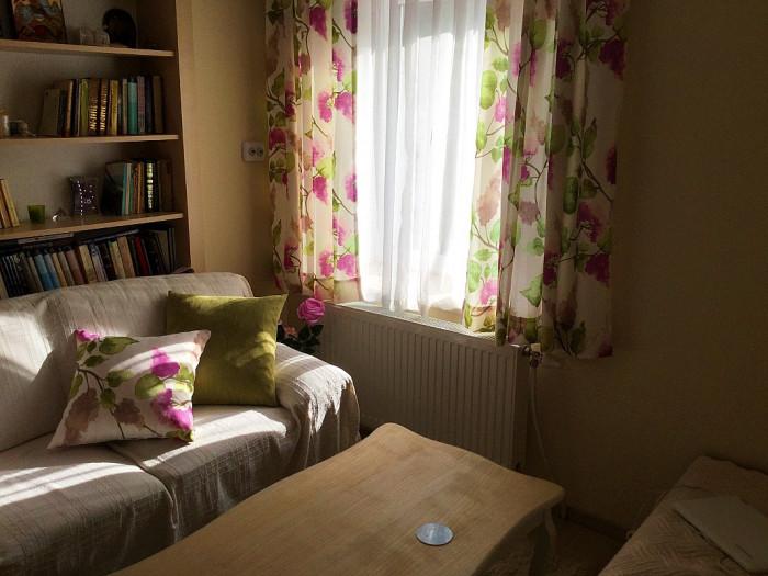 Елегантен винтидж декор в къща в малко градче