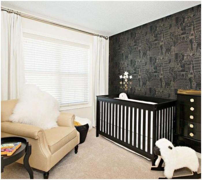 Детско креватче и стена на изкуството!