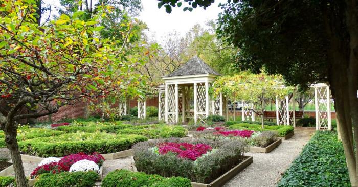 Перфектната лятна градина в 4 лесни стъпки