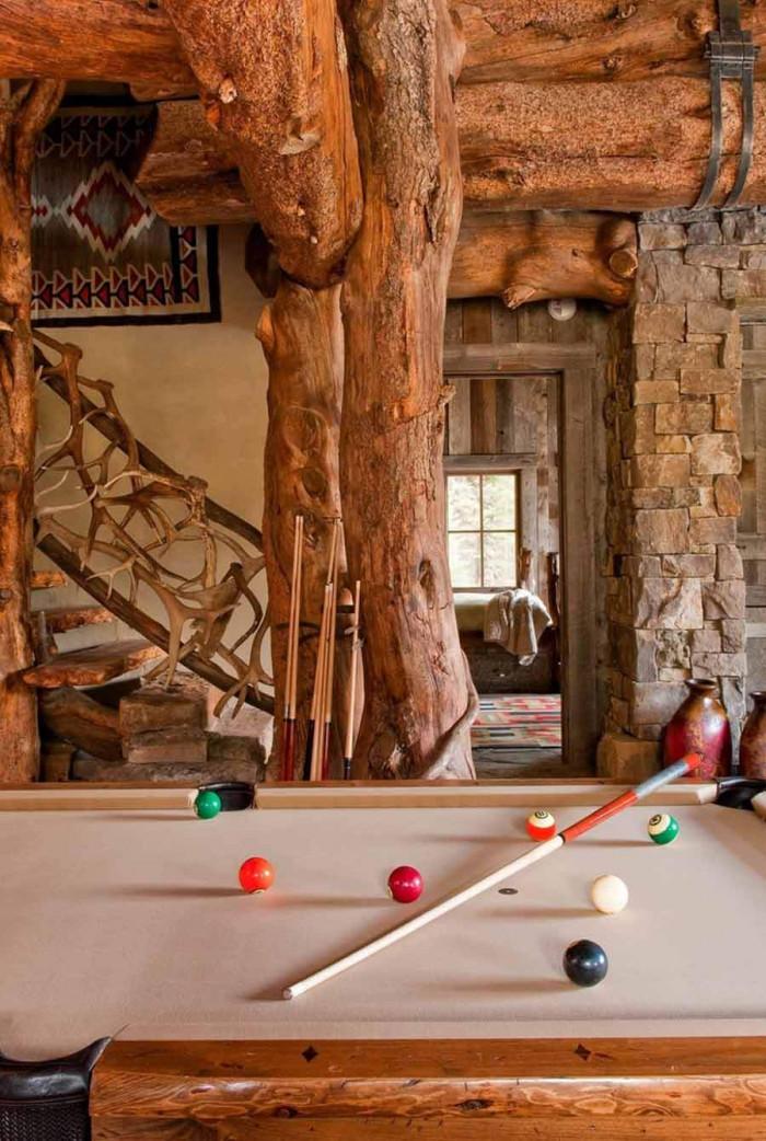 Детайли, търсени "под дърво и камък"