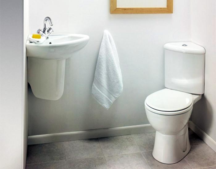 Изберете светли тонове за стените, пода и тавана