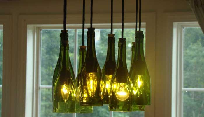Как да превърнем празните бутилки в част от интериора на дома