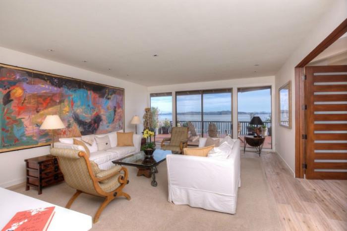 Приветлива и уютна дневна