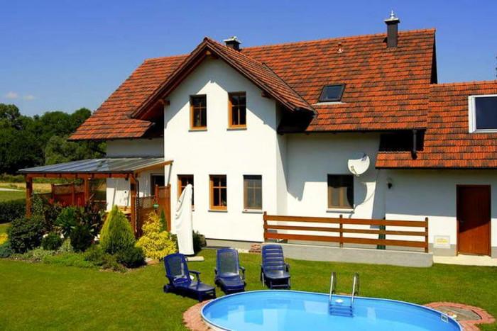 Защо да изберете керамика за вашия скатен покрив