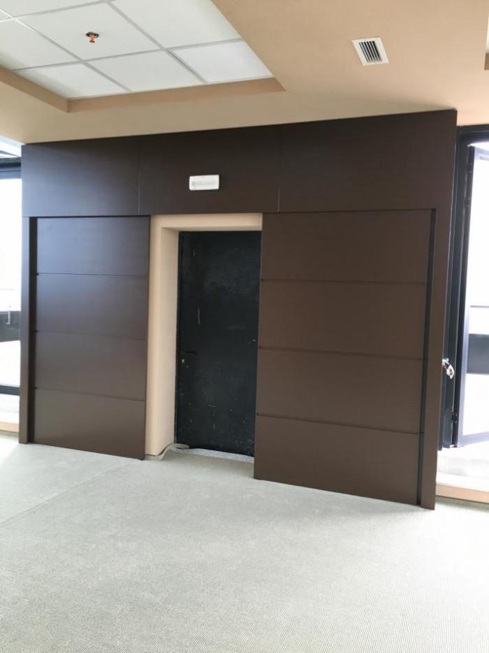 Ламперия с плъзгаща врата