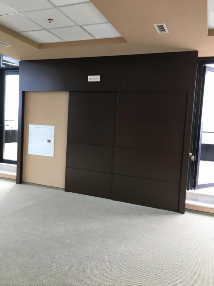 Ламперия с плъзгаща врата