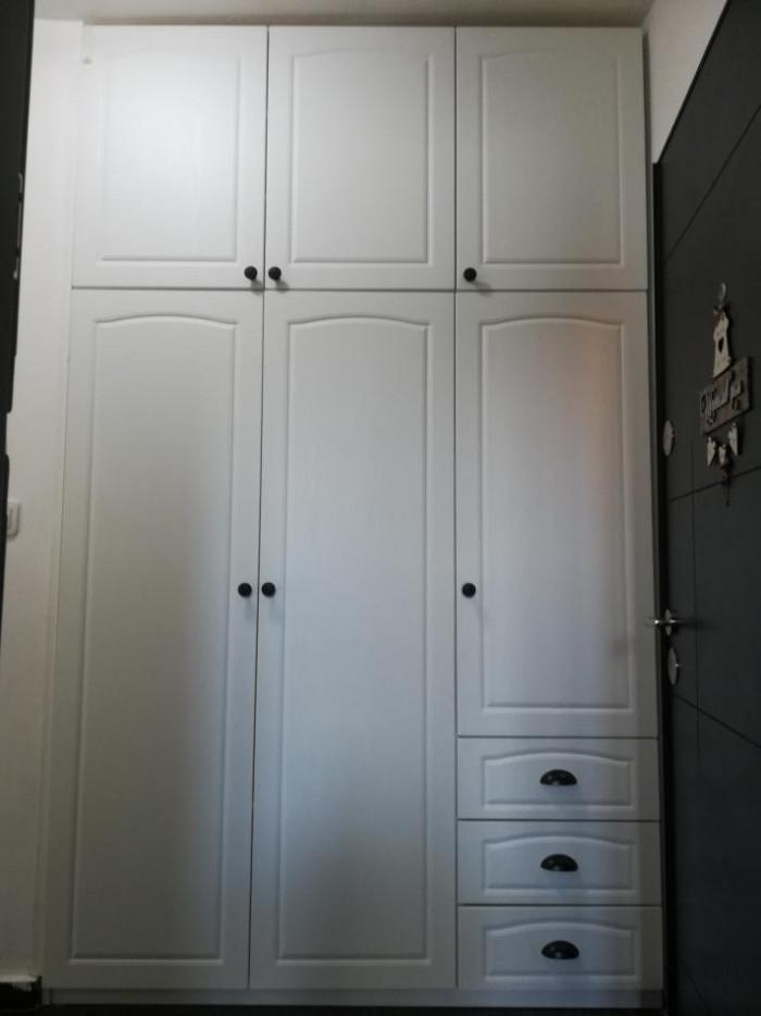 За коридора в бяло