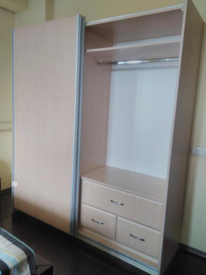 Гардероб с плъзгащи врати