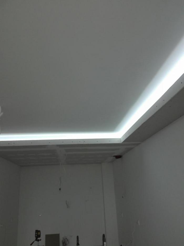 Скрито осветление