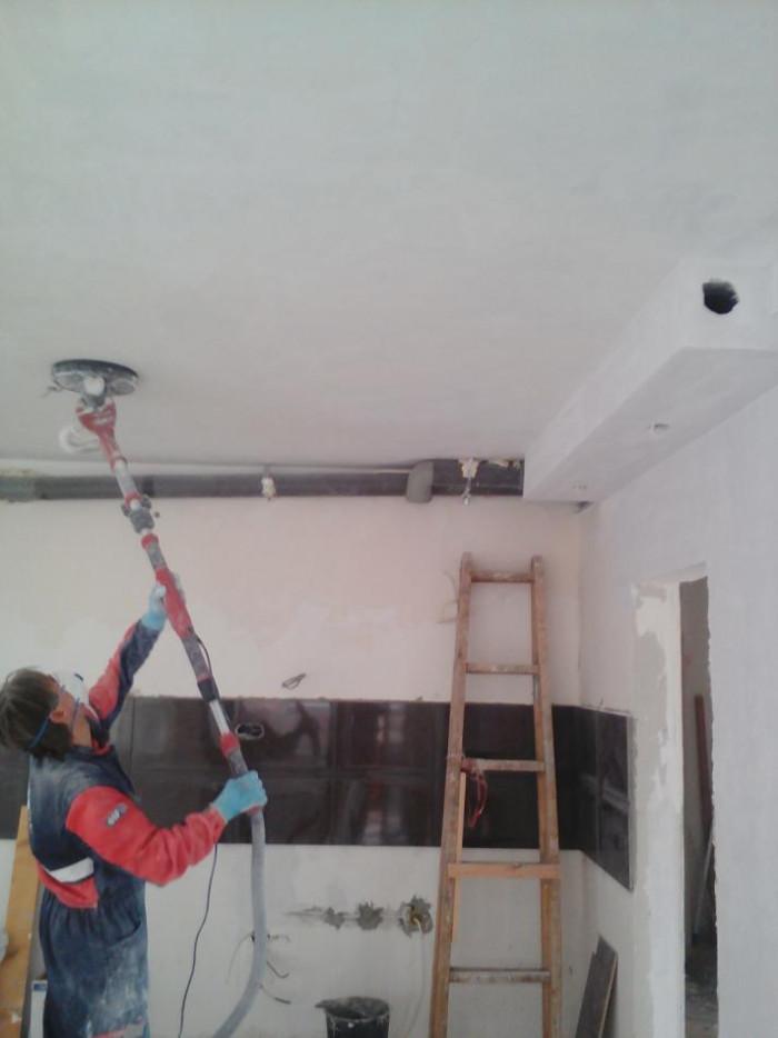 Вътрешни и външни ремонти