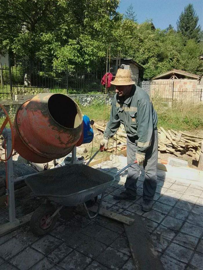 Груб строеж