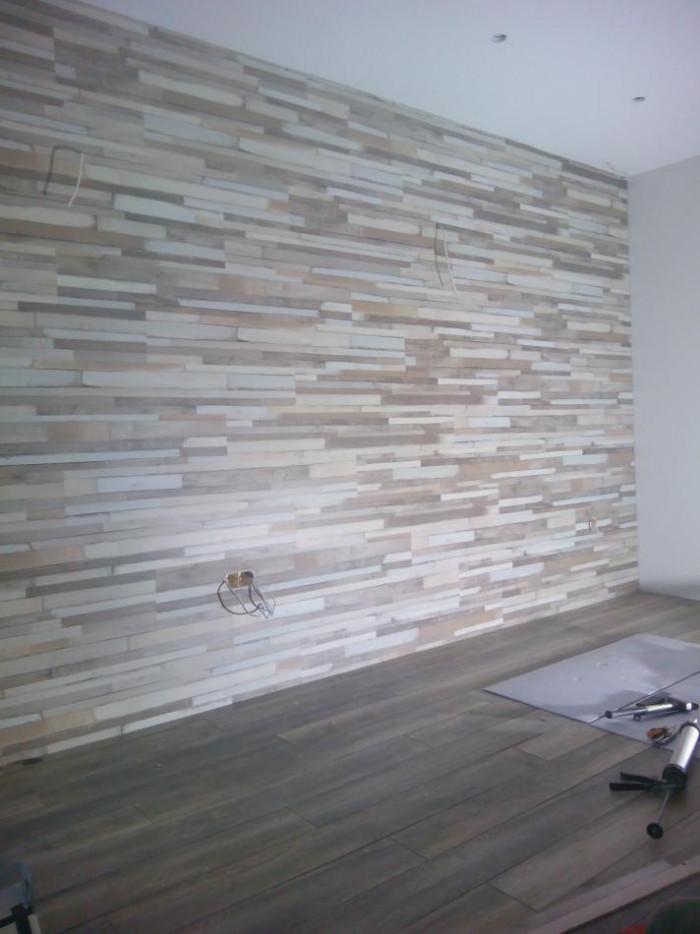 Ламинат :стена и под