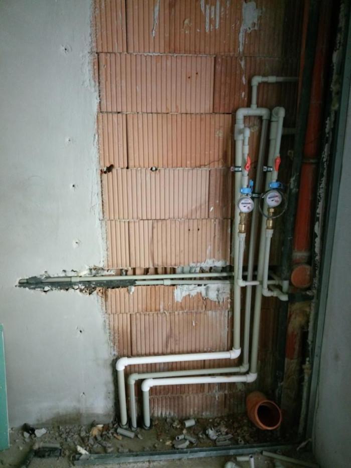 Преправяне на ВиК инсталация баня