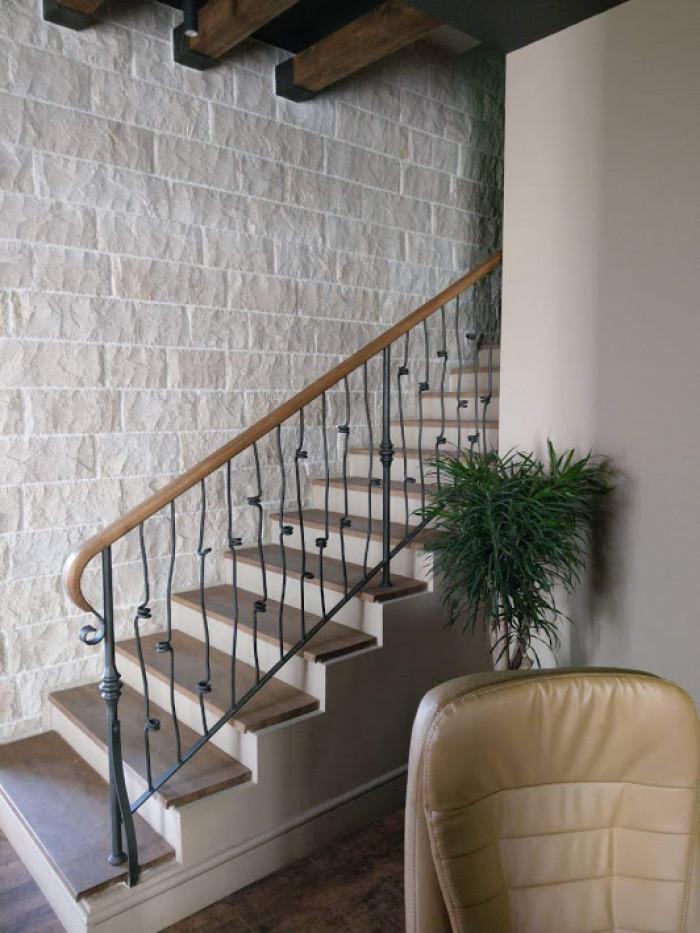 Интериорен парапет