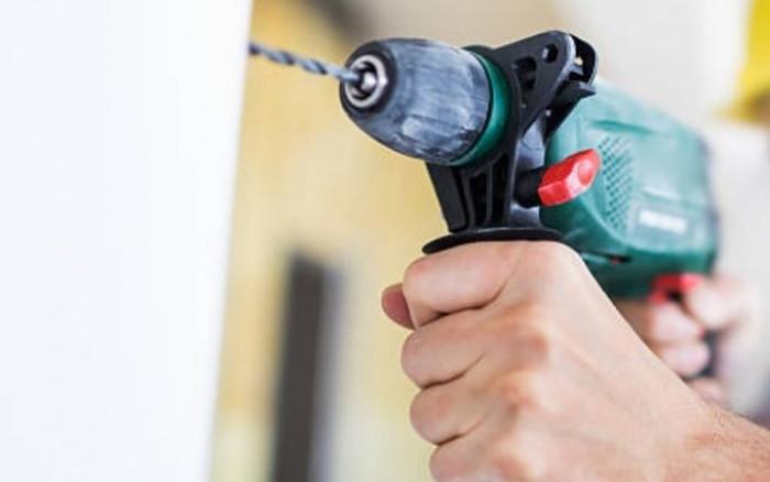 Стъпка 2 за монтиране на стойка за телевизор: