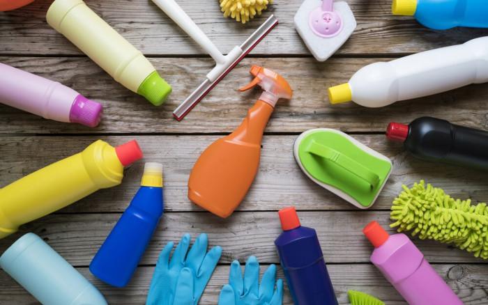 Стъпка 4: Почистете повърхността на шкафа