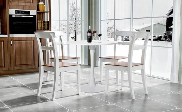 Дизайнерите на малки кухни са фенове на минимализма и скритите работни зони