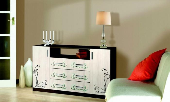 На какво трябва да се обърне внимание при закупуване на скрин за дневната?