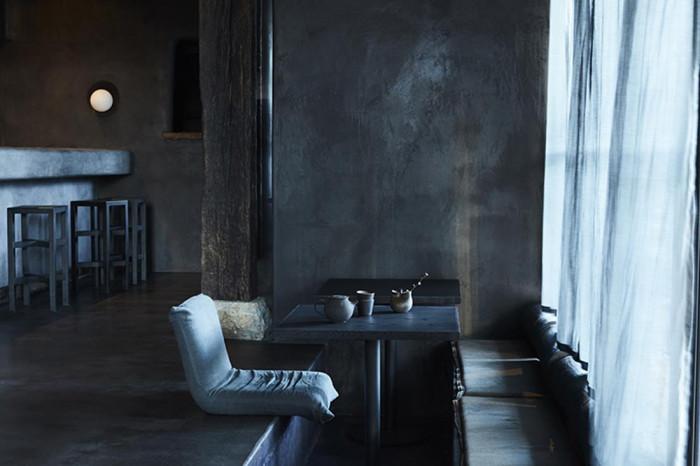 Оригиналното в концепцията на тази японска естетика е...