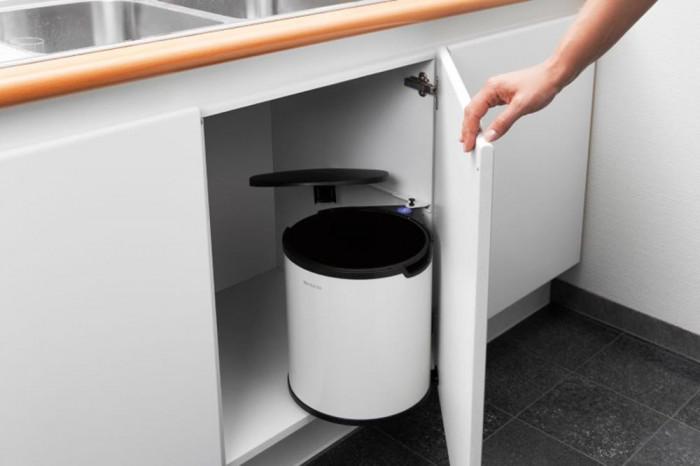 Материал - обърнете внимание и на него, когато купувате кошче за боклук