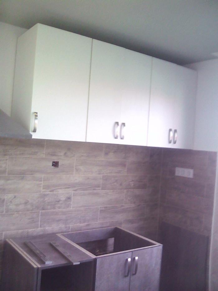 изработка сглобяване и монтаж на кухненски шкафове