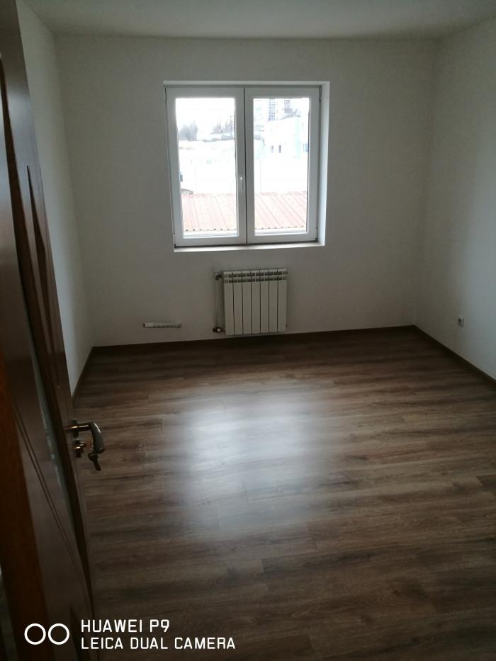 Шпакловка, боя, интериорни врати и ламинат