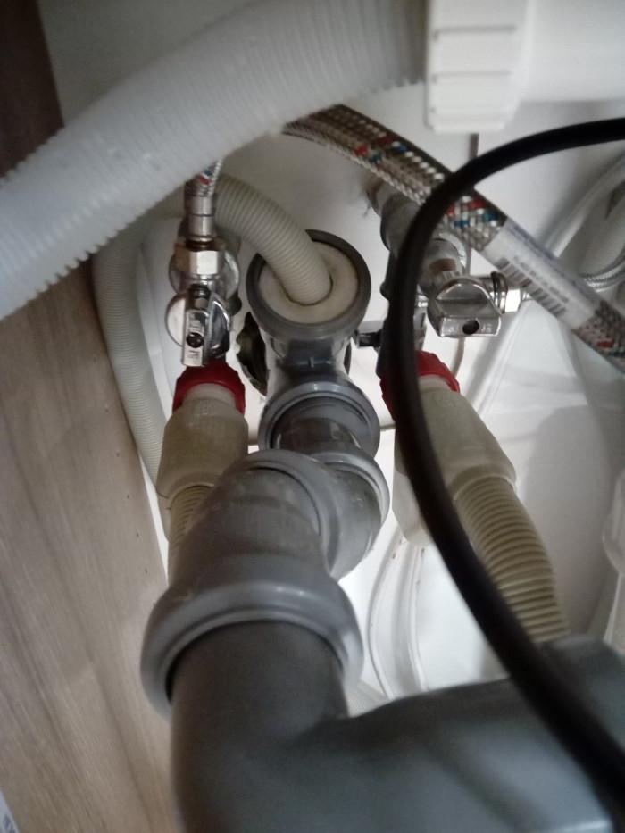 Връзка на батерия с две миялни