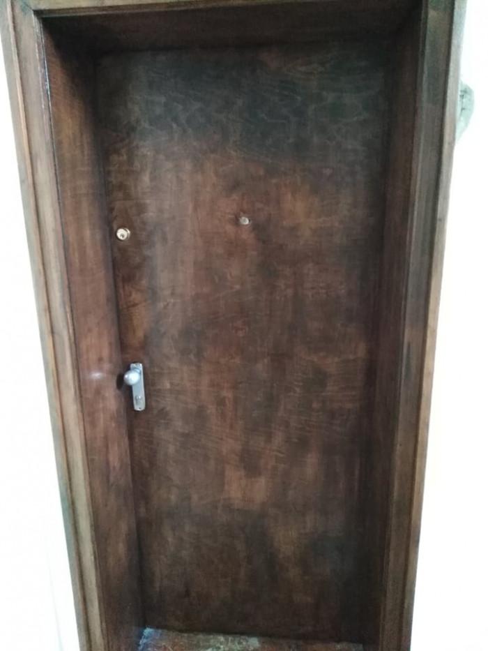 Лак на врати