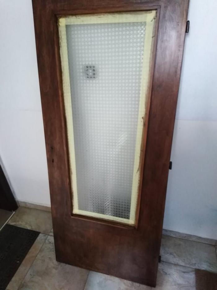 Лак на врати