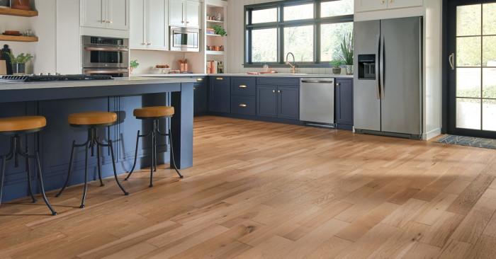 Полезни съвети за избор на под от естествени материали за кухня