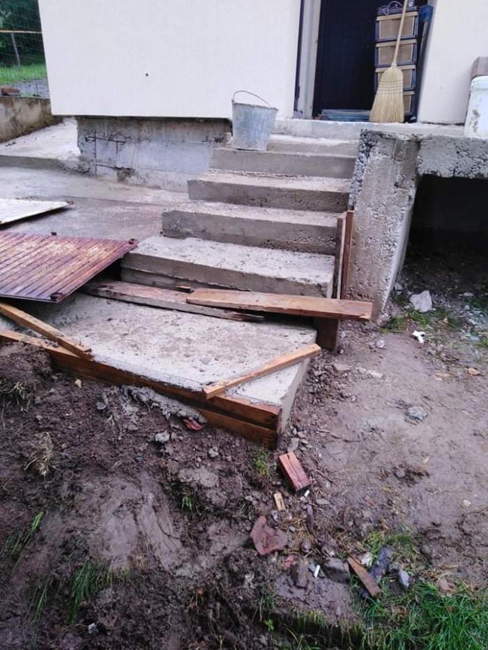 Разширяване на тераса ново стълбище и алея около къщата село Железница(София)