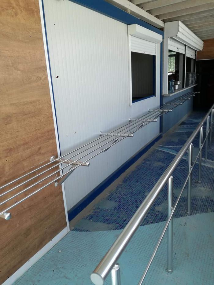 Шубер от профили за парапет