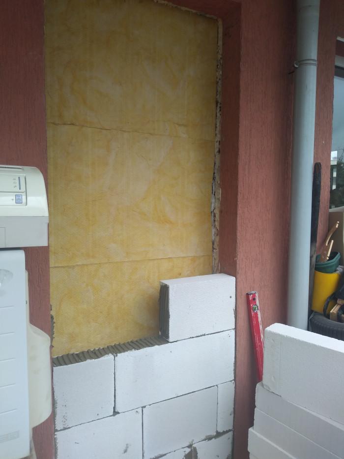 Двойно зазиждане на балконска врата