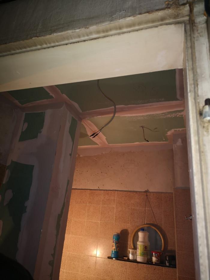 Под на баня