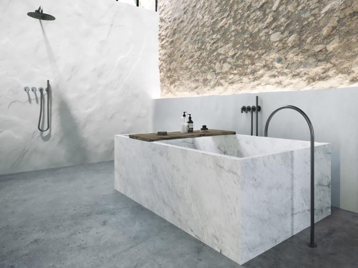 Комбинацията от мрамор и камък