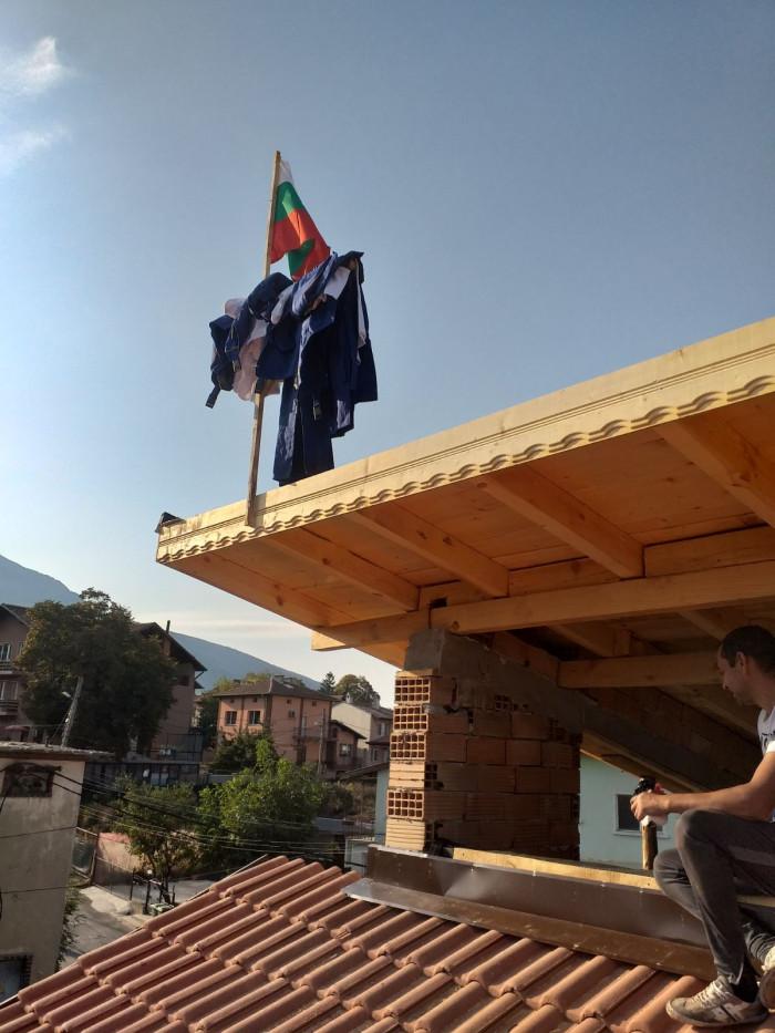 IMG-16d8a7712823e457bf41d83e0460274e-V