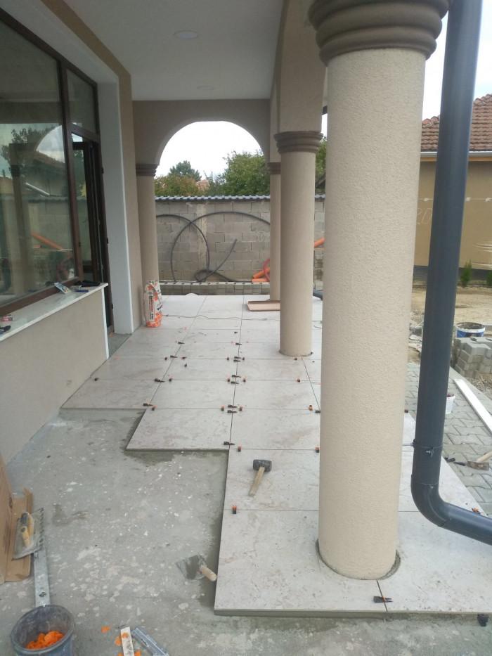 1D2C50C4-3406-48D7-86C8-8019D9CA95F0