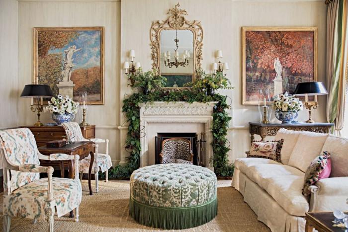 Английският диван и холна маса