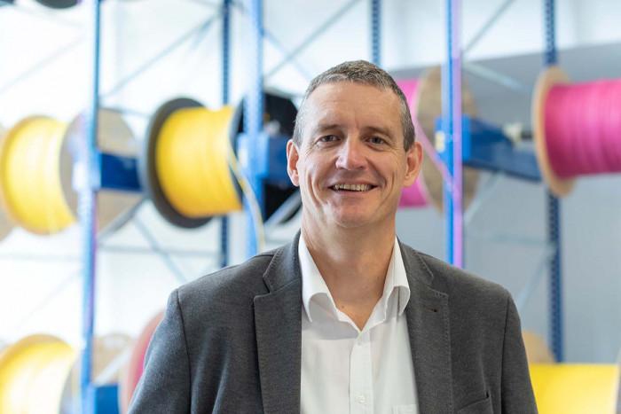 Оптична свързаност по надземни трасета