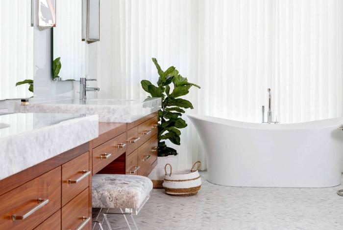 Бели мивки и вани